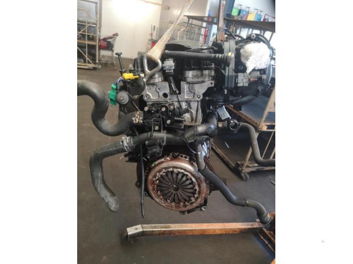 Motor van een Peugeot 307 SW (3H) 1.6 16V 2006