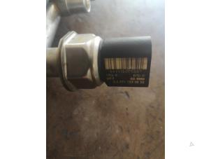 Begagnade Bränsletryckssensor Mercedes SLK (R172) 1.8 200 16V BlueEFFICIENCY Pris på förfrågan erbjuds av Bongers Auto-Onderdelen Zeeland