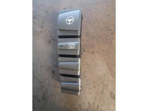 Gebruikte Schakelaar asr (div) Fiat Bravo (198A) Prijs op aanvraag aangeboden door Bongers Auto-Onderdelen Zeeland