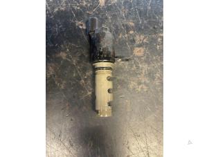 Gebruikte Sensor Nokkenas Kia Sportage (JE) 2.0 CVVT 16V 4x2 Prijs op aanvraag aangeboden door Bongers Auto-Onderdelen Zeeland