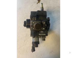 Begagnade Dieselpump Landrover Freelander II 2.2 td4 16V Pris på förfrågan erbjuds av Bongers Auto-Onderdelen Zeeland