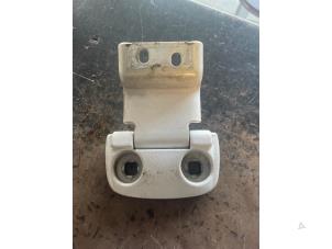 Begagnade Gångjärn, bakdörr, vänster Fiat Ducato Pris på förfrågan erbjuds av Bongers Auto-Onderdelen Zeeland