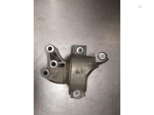 Gebruikte Motorsteun Ford Ka II 1.2 Prijs op aanvraag aangeboden door Bongers Auto-Onderdelen Zeeland