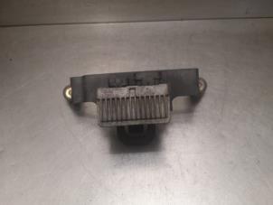 Begagnade Glödstiftsrelä Ford Transit Custom 2.2 TDCi 16V Pris på förfrågan erbjuds av Bongers Auto-Onderdelen Zeeland