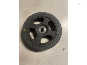 Begagnade Remskiva, vevaxel Kia Cee'd Sportswagon (JDC5) 1.6 GDI 16V Pris på förfrågan erbjuds av Bongers Auto-Onderdelen Zeeland