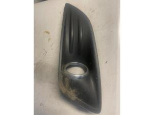 Gebruikte Afdekplaat mistlamp links Ford Fiesta 6 (JA8) 1.6 SCTi ST 16V Prijs op aanvraag aangeboden door Bongers Auto-Onderdelen Zeeland