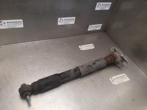 Begagnade Stötdämpare, höger bak Skoda Yeti (5LAC) 2.0 TDI 16V 4x4 Pris på förfrågan erbjuds av Bongers Auto-Onderdelen Zeeland