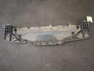 Begagnade Stötfångare, nedre del Peugeot 207 CC (WB) 1.6 16V Pris på förfrågan erbjuds av Bongers Auto-Onderdelen Zeeland