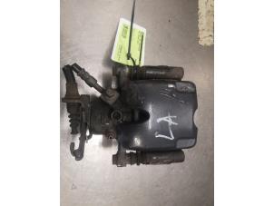 Gebruikte Remklauw (Tang) links-achter Opel Insignia 2.8 V6 Turbo 24V 4x4 OPC Ecotec Prijs op aanvraag aangeboden door Bongers Auto-Onderdelen Zeeland