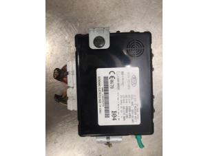 Begagnade Dator , karosskontroll (BCM) Kia Cee'd Sportswagon (JDC5) 1.6 GDI 16V Pris på förfrågan erbjuds av Bongers Auto-Onderdelen Zeeland