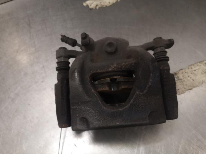 Främre bromsok, höger från en BMW X1 (F48) sDrive 16d 1.5 12V TwinPower 2019