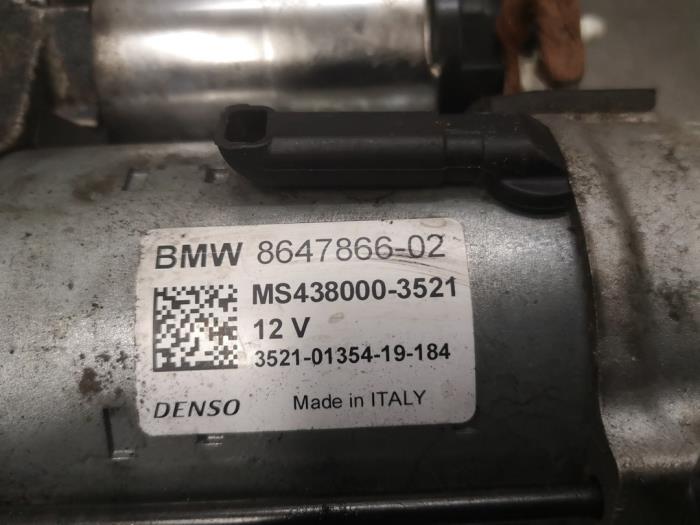 Startmotor från en BMW X1 (F48) sDrive 16d 1.5 12V TwinPower 2019