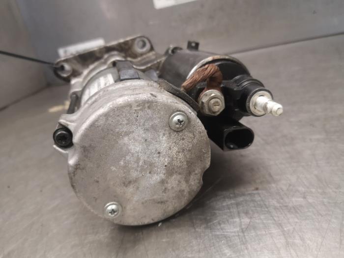 Startmotor från en BMW X1 (F48) sDrive 16d 1.5 12V TwinPower 2019