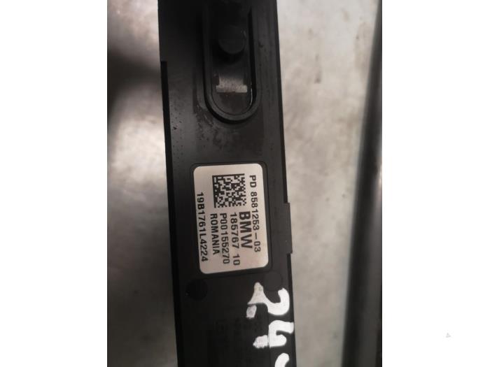 Inbyggd dator från en BMW X1 (F48) sDrive 16d 1.5 12V TwinPower 2019