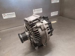 Gebruikte Dynamo Mercedes Sprinter Prijs op aanvraag aangeboden door Bongers Auto-Onderdelen Zeeland