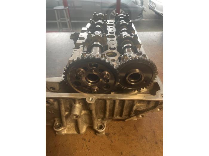 Topplock från en BMW X1 (F48) sDrive 16d 1.5 12V TwinPower 2019