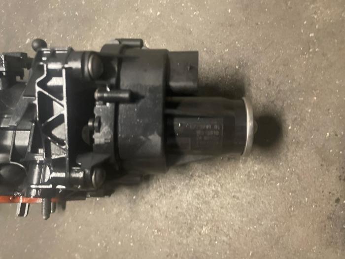 Insugsrör från en BMW X1 (F48) sDrive 16d 1.5 12V TwinPower 2019