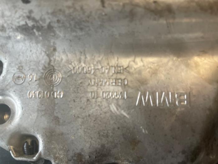 Oljetråg från en BMW X1 (F48) sDrive 16d 1.5 12V TwinPower 2019