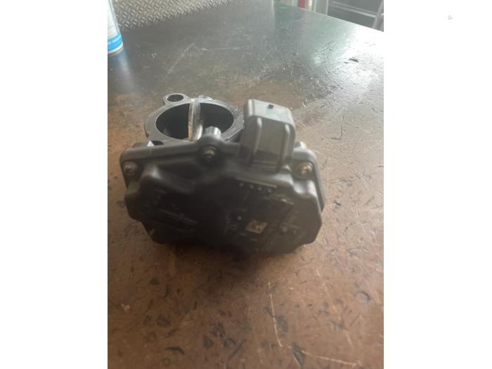 Spjällhus från en BMW X1 (F48) sDrive 16d 1.5 12V TwinPower 2019