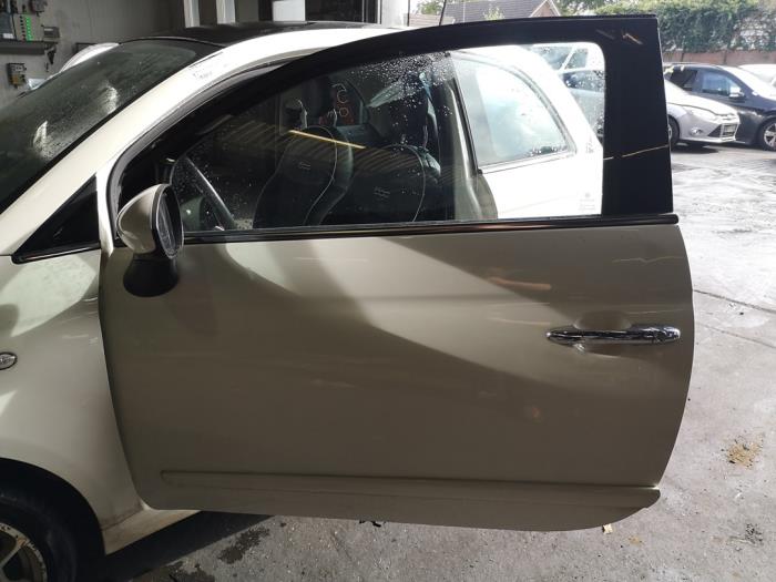 Deur 2Deurs links van een Fiat 500 (312) 1.2 2015
