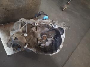 Begagnade Växellåda Renault Twingo II (CN) 1.2 Pris på förfrågan erbjuds av Bongers Auto-Onderdelen Zeeland