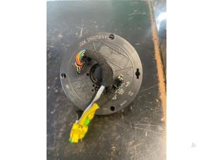 Begagnade Klockfjäder, airbag Mercedes B-Klasse Pris på förfrågan erbjuds av Bongers Auto-Onderdelen Zeeland