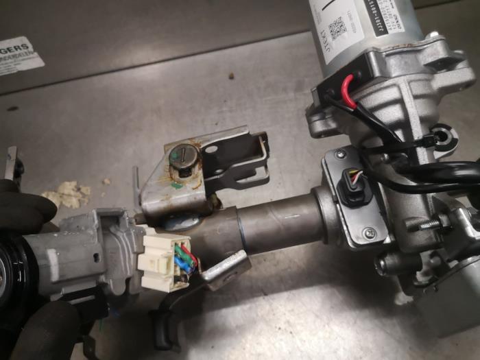 Rattstångshölje (komplett) från en Toyota Aygo (B40) 1.0 12V VVT-i 2016