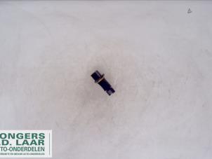 Gebruikte Luchthoeveelheidsmeter Mercedes C Combi (S203) 2.7 C-270 CDI 20V Prijs op aanvraag aangeboden door Bongers Auto-Onderdelen Zeeland