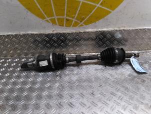 Gebruikte Aandrijfas links-voor Mazda CX-3 (DJ/DK) 2.0 SkyActiv-G 120 Prijs € 127,05 Inclusief btw aangeboden door Autodemontagebedrijf van Boxtel