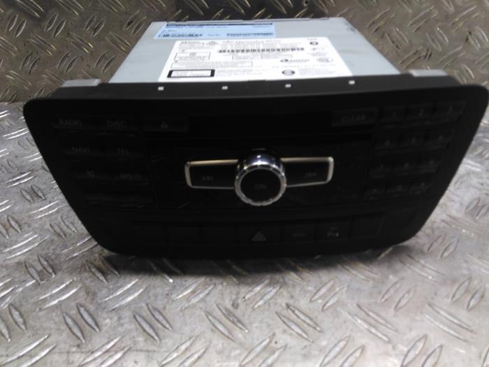 Navigeringssystem från en Mercedes-Benz A (W176) 1.6 A-180 16V 2014