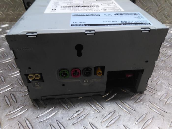 Navigeringssystem från en Mercedes-Benz A (W176) 1.6 A-180 16V 2014