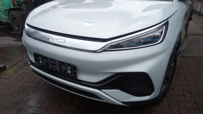 Front (komplett) från en BYD Atto 3 60kWh 2023