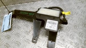 Gebruikte ACC Sensor (afstand) Kia Niro I (DE) 1.6 GDI PHEV Prijs € 210,00 Margeregeling aangeboden door Autodemontagebedrijf van Boxtel