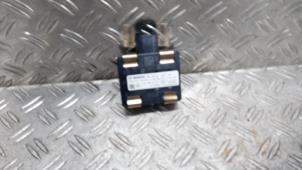 Begagnade Radarsensor Mercedes Vito (447.6) 2.0 116 CDI 16V Pris € 210,00 Marginaltabell erbjuds av Autodemontagebedrijf van Boxtel