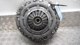 Begagnade Tvåmassesvänghjul Dacia Jogger 1.0 TCe 100 Bi-Fuel , ECO-G 12V Pris € 315,00 Marginaltabell erbjuds av Autodemontagebedrijf van Boxtel