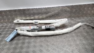 Begagnade Takgardinairbag, vänster Renault Arkana (RJLL) 1.6 E-Tech 145 16V Pris € 210,00 Marginaltabell erbjuds av Autodemontagebedrijf van Boxtel