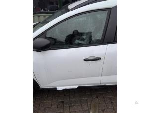 Gebruikte Portier 4Deurs links-voor Dacia Jogger 1.0 TCe 100 Bi-Fuel , ECO-G 12V Prijs € 787,50 Margeregeling aangeboden door Autodemontagebedrijf van Boxtel