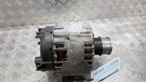 Gebruikte Dynamo Volkswagen Passat (3G2) 1.4 TSI 16V Prijs € 68,25 Margeregeling aangeboden door Autodemontagebedrijf van Boxtel