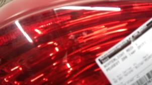 Gebruikte Achterlicht rechts Peugeot 208 I (CA/CC/CK/CL) 1.0 Vti 12V PureTech Prijs € 52,50 Margeregeling aangeboden door Autodemontagebedrijf van Boxtel