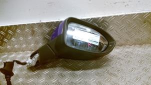 Begagnade Skärmspegel, höger Volkswagen ID.3 (E11/E12) 45 kWh Pris € 105,00 Marginaltabell erbjuds av Autodemontagebedrijf van Boxtel