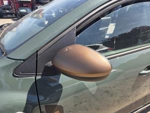 Begagnade Skärmspegel, vänster Dacia Jogger 1.6 Hybrid 140 16V Pris € 183,75 Marginaltabell erbjuds av Autodemontagebedrijf van Boxtel