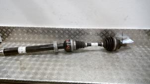 Begagnade Drivaxel, höger fram Mercedes A (177.0) 1.3 A-180 Turbo 16V Pris € 420,00 Marginaltabell erbjuds av Autodemontagebedrijf van Boxtel