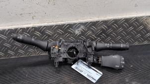 Gebruikte Schakelaar Stuurkolom (licht) Dacia Jogger 1.0 TCe 100 Bi-Fuel , ECO-G 12V Prijs € 78,75 Margeregeling aangeboden door Autodemontagebedrijf van Boxtel