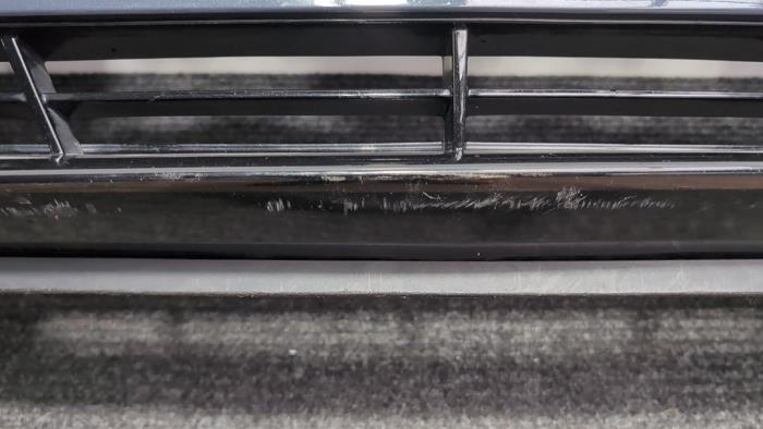 Främre stötfångare från en Hyundai i20 (BC3) 1.0 T-GDI 100 Mild Hybrid 48V 12V 2022