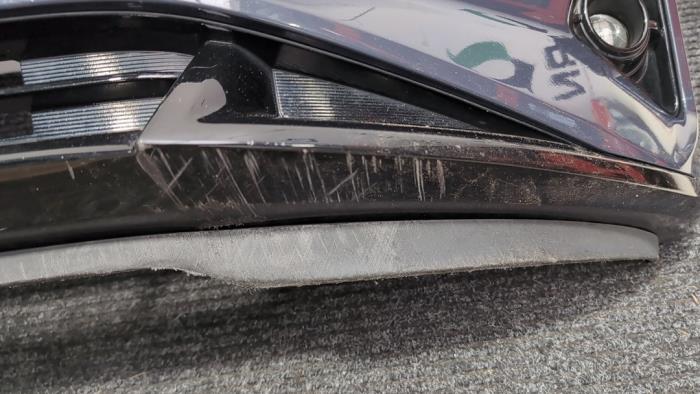 Främre stötfångare från en Hyundai i20 (BC3) 1.0 T-GDI 100 Mild Hybrid 48V 12V 2022