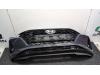 Främre stötfångare från en Hyundai i20 (BC3) 1.0 T-GDI 100 Mild Hybrid 48V 12V 2022