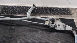 Begagnade Torkarmotor + mekanism Mercedes C (W205) C-180 1.6 CDI BlueTEC, C-180 d 16V Pris € 157,50 Marginaltabell erbjuds av Autodemontagebedrijf van Boxtel