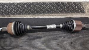 Gebruikte Aandrijfas links-voor Peugeot Partner (EF/EU) 1.5 BlueHDi 130 Prijs € 94,50 Margeregeling aangeboden door Autodemontagebedrijf van Boxtel