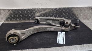 Begagnade Främre undre gaffelben, höger Landrover Range Rover Velar (LY) 3.0 D300 AWD Pris € 157,50 Marginaltabell erbjuds av Autodemontagebedrijf van Boxtel