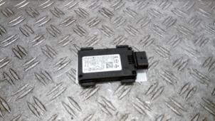 Gebruikte ACC Sensor (afstand) Renault Austral 1.2 Mild Hybrid Advanced 130 Prijs € 183,75 Margeregeling aangeboden door Autodemontagebedrijf van Boxtel